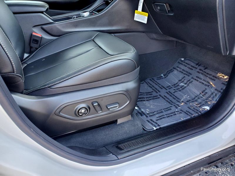 New 2026 Jeep Grand Cherokee Limited 4x4