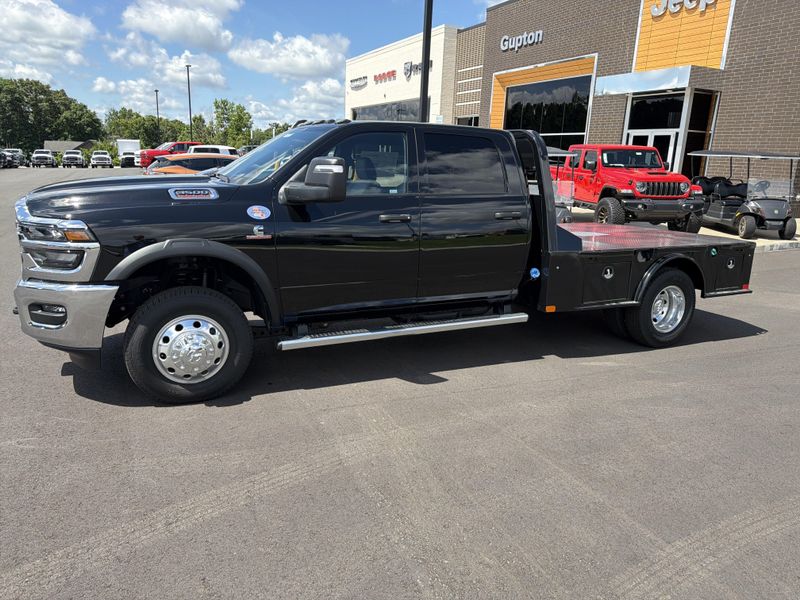 New 2026 RAM 3500 Tradesman Crew Cab Chassis 4x4 60