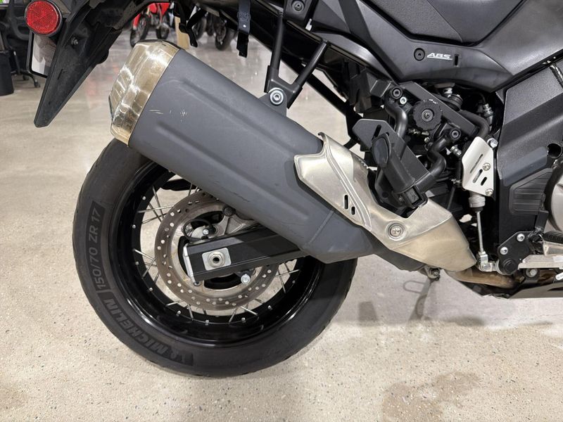 Used 2021 Suzuki V-STROM 650XT CA Image 21
