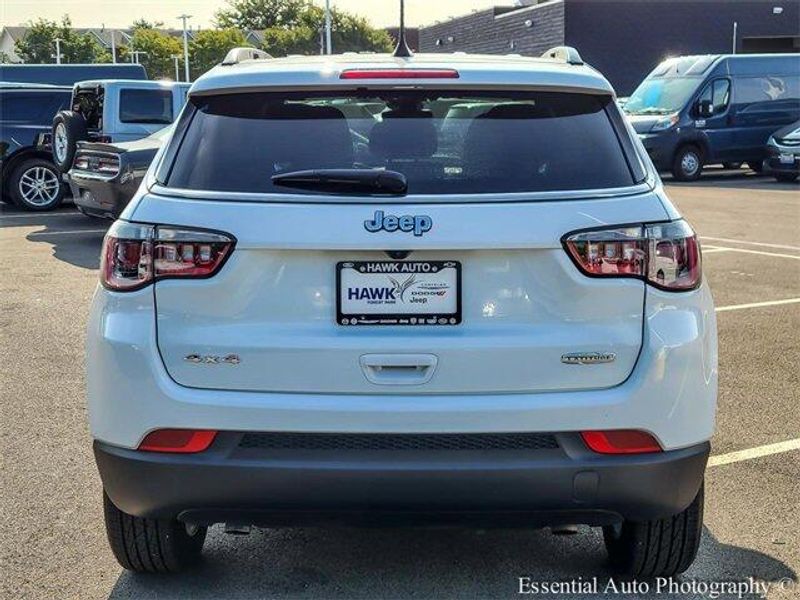 2024 Jeep Compass Latitude photo 4