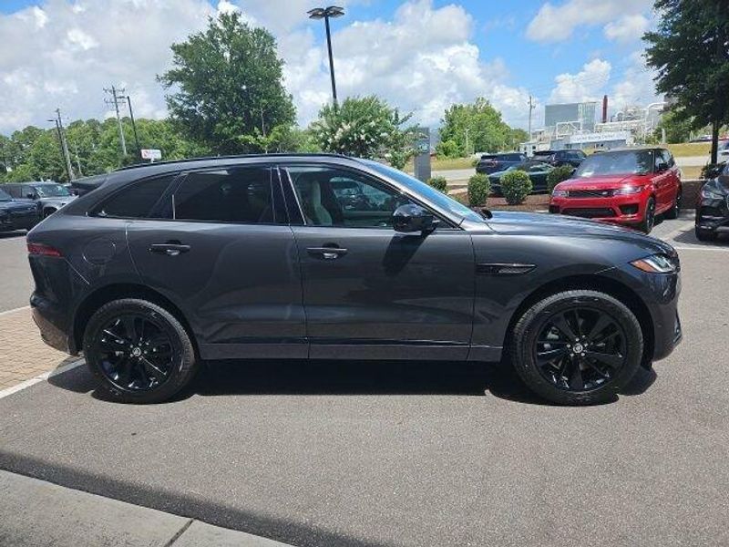 2025 Jaguar F-PACE R-Dynamic S