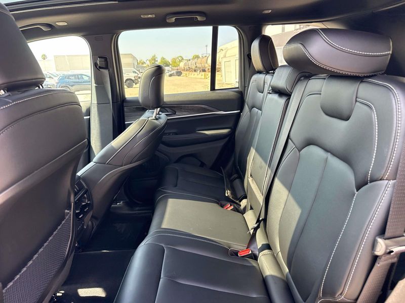 New 2026 Jeep Grand Cherokee Limited 4x4
