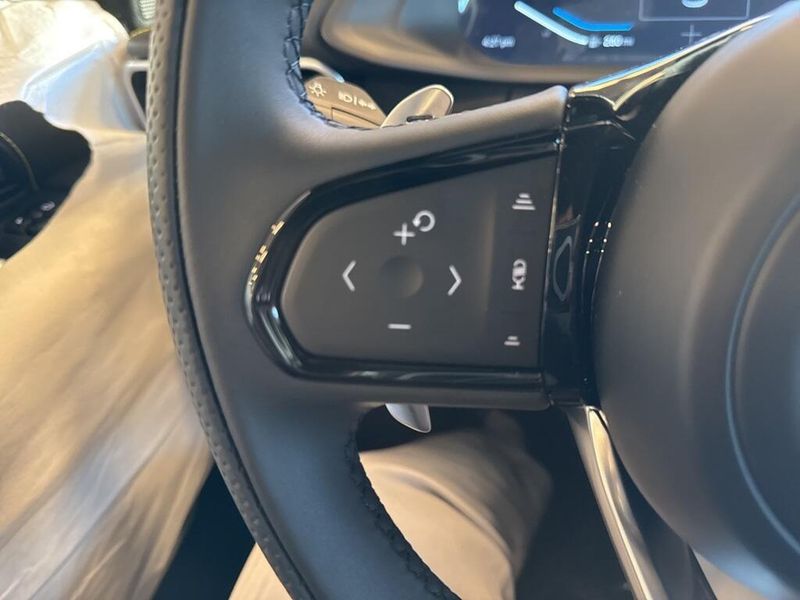 2024 Lotus Emira 