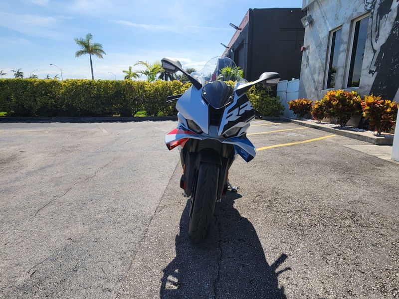2026 BMW S 1000 RRImage 2