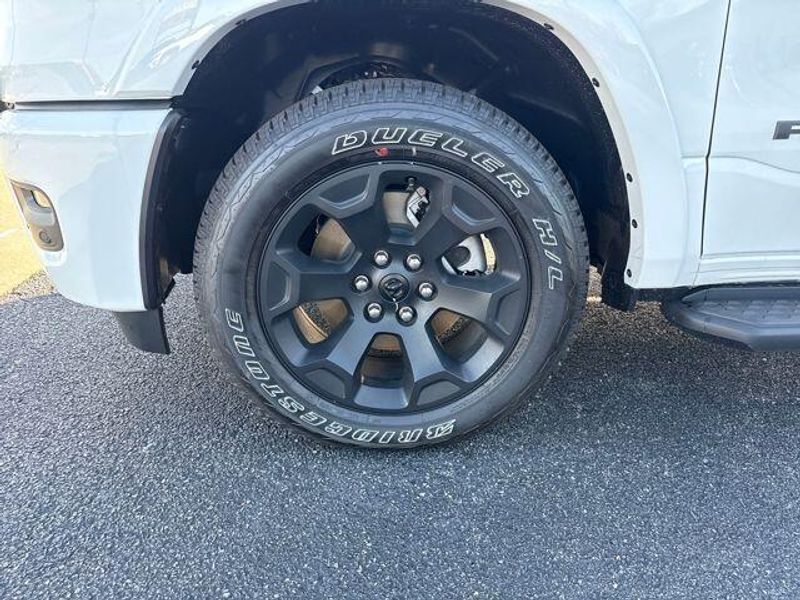 2026 RAM 1500 Big Horn Crew Cab 4x4 5'7' Box