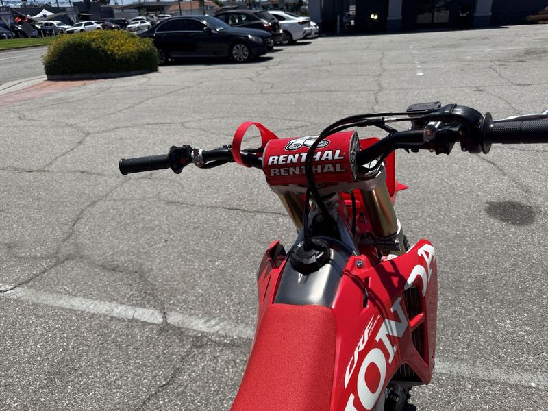 New 2027 Honda CRF250R Image 12