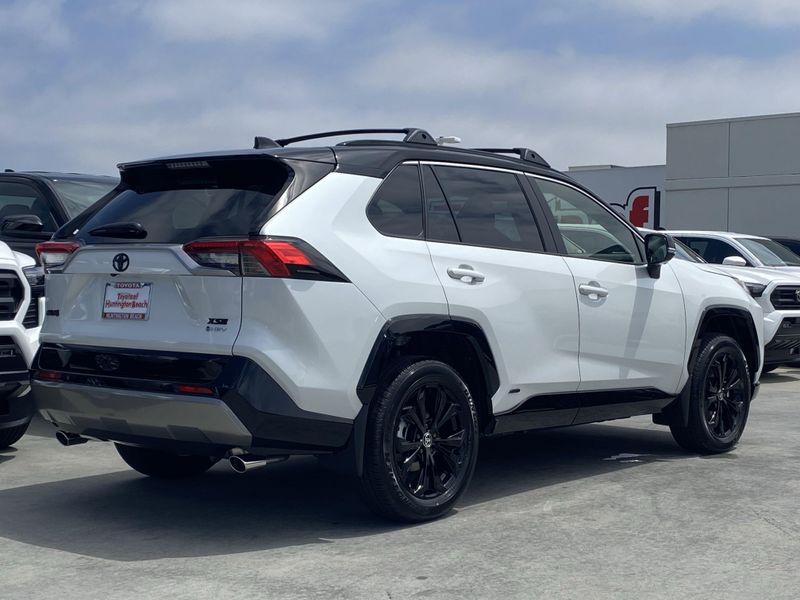 New 2025 Toyota RAV4 Hybrid XSEImage 3