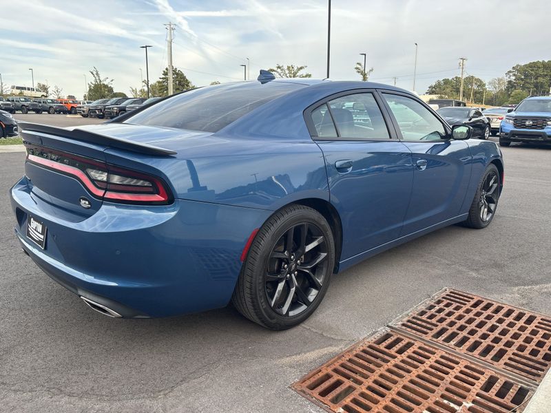 Used 2021 Dodge Charger SXTImage 5