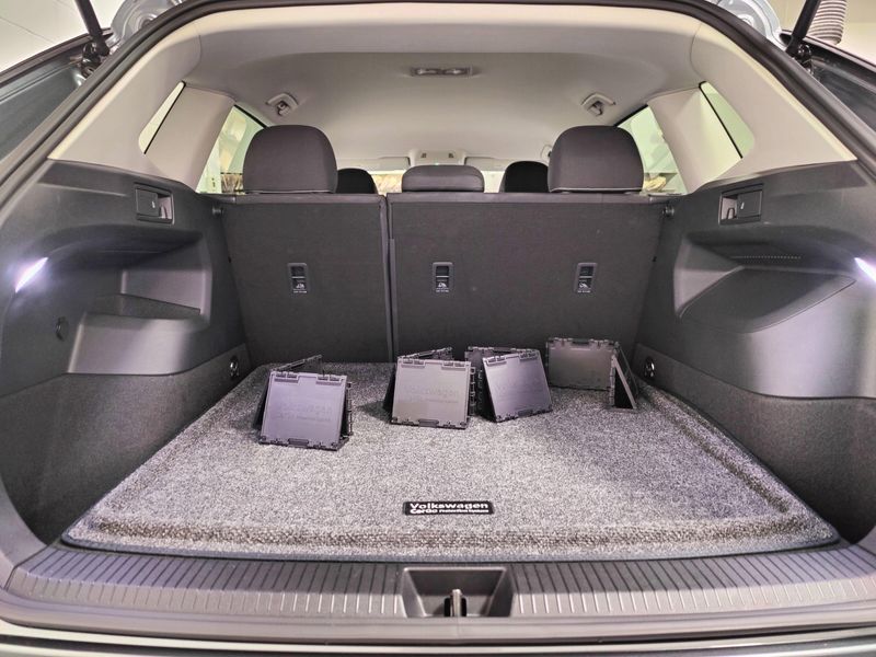Used 2025 Volkswagen Tiguan S 4-Motion AWDImage 11