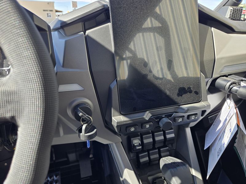 NEW 2026 POLARIS RZR PRO R 4 ULTRA EDITION Image 23