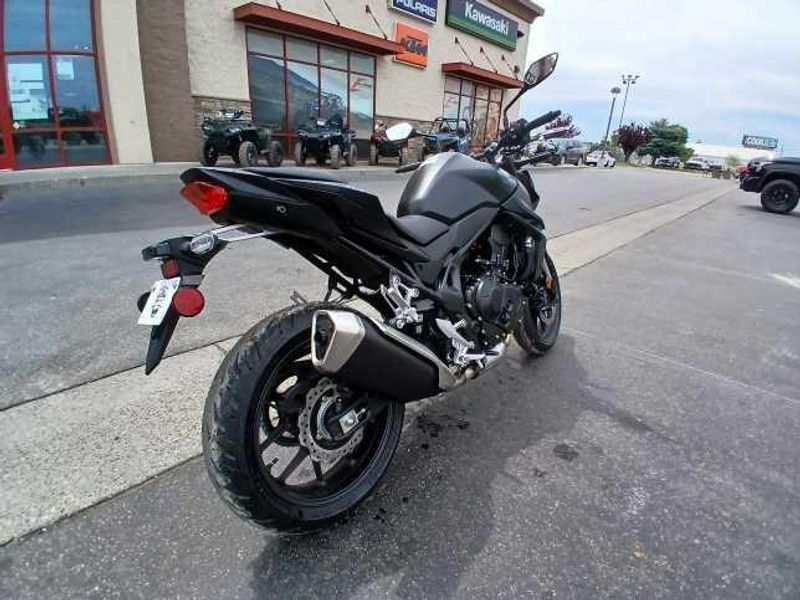 2025 Honda CB750 HORNET BASE 