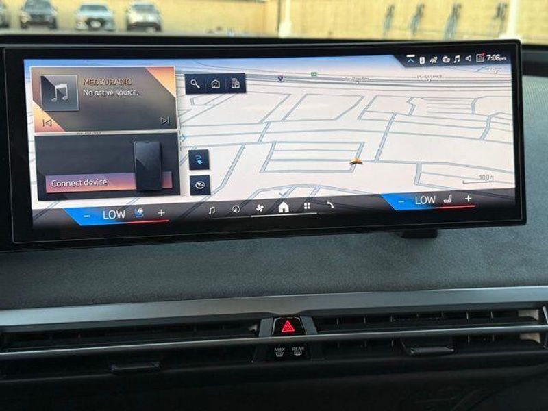 New 2026 BMW iX xDrive45Image 23