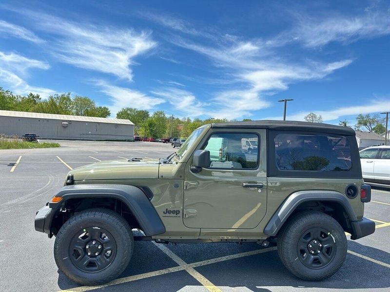 2025 Jeep Wrangler 2-door SportImage 4