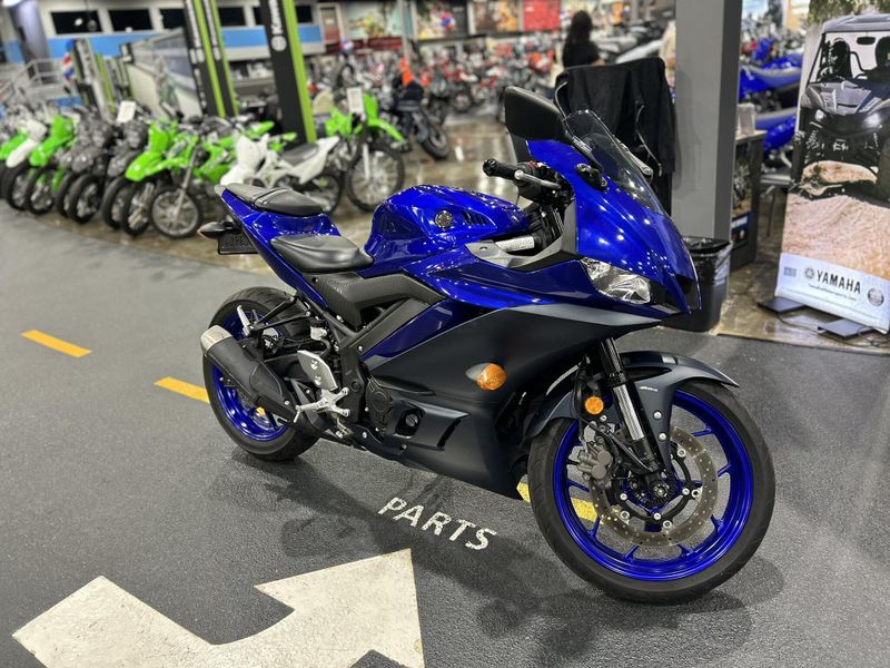 Used 2023 Yamaha YZF-R3 ABS Image 24
