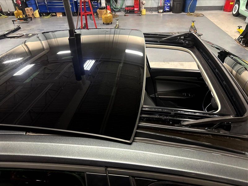 Used 2025 Volkswagen Jetta SE w/SunroofImage 33