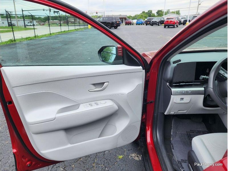 Used 2024 Hyundai Kona SEL