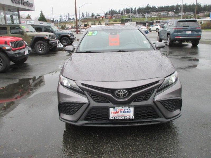 2023 Toyota Camry SEImage 3