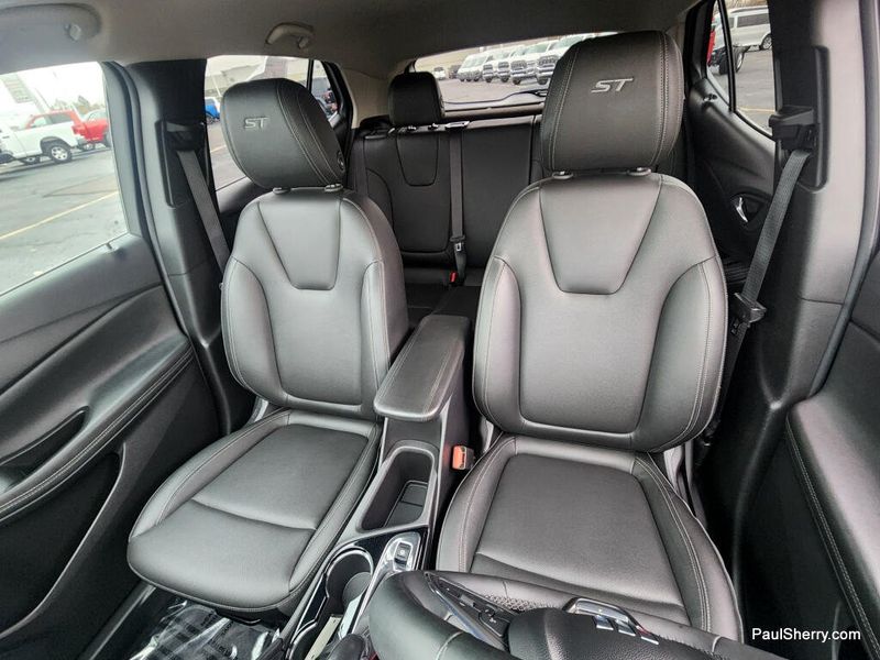 Used 2024 Buick Encore GX Sport Touring