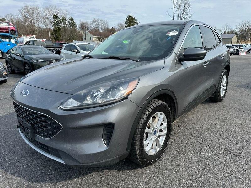 2021 Ford Escape SEImage 10