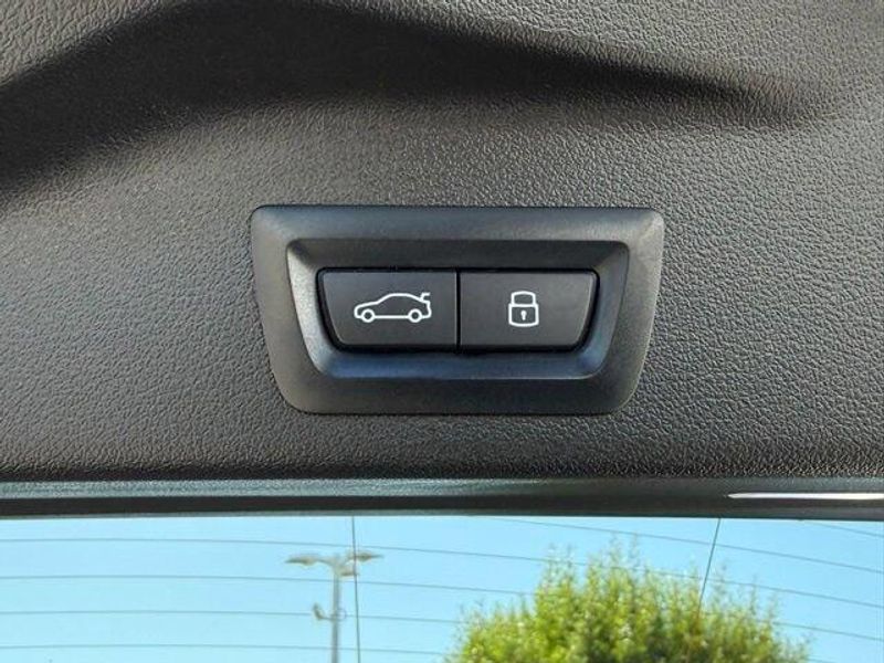 Used 2024 BMW X5 xDrive40iImage 12