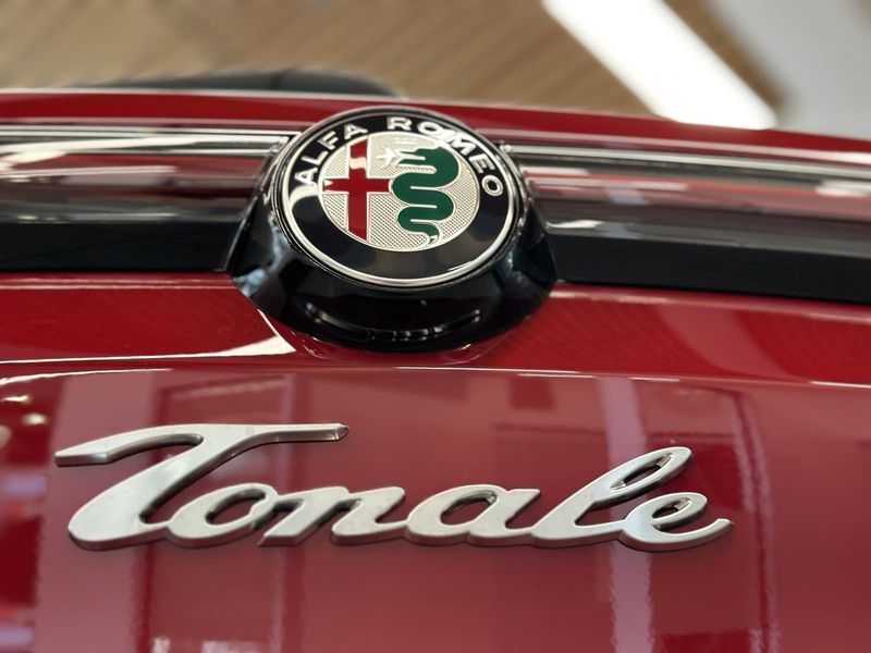 2024 Alfa Romeo Tonale Ti Eawd in a Alfa Rosso (Red) exterior color and Black Heated Leatherinterior. Schmelz Countryside Alfa Romeo (651) 867-3222 schmelzalfaromeo.com 
