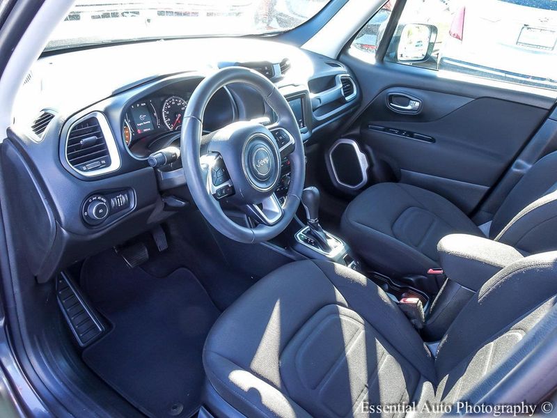 2018 Jeep Renegade Latitude North Edition photo 4
