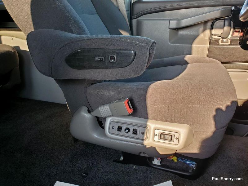 Used 2019 Chevrolet Express 2500 Image 24