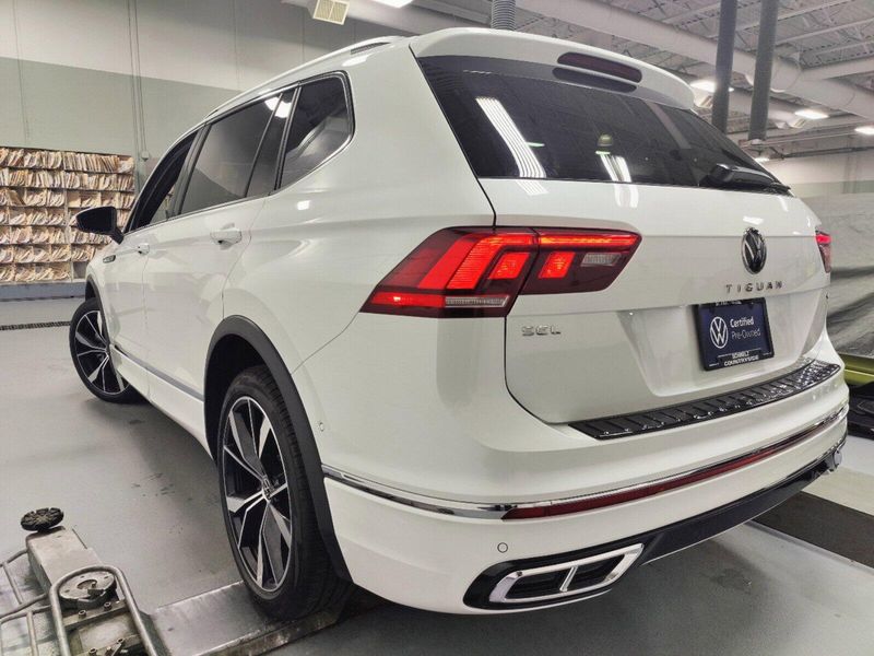 2024 Volkswagen Tiguan SEL R-Line AWD w/Sunroof/NavImage 17