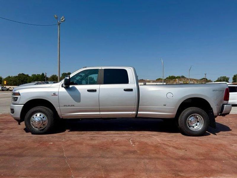 New 2027 RAM 3500 Big Horn Crew Cab 4x4 8