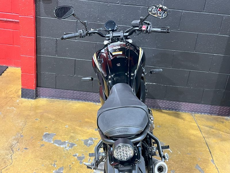 2025 Yamaha XSR700 Image 14