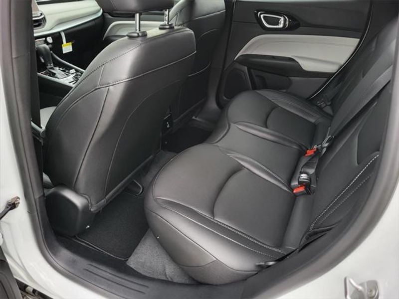 2025 Jeep Compass Limited 4x4Image 29