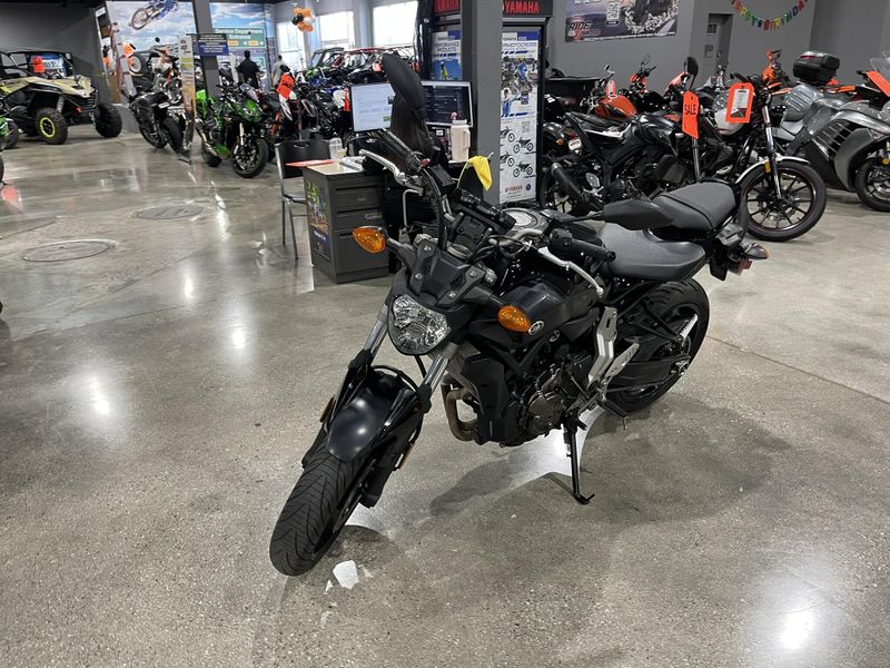 Used 2016 Yamaha FZ-07 Image 8