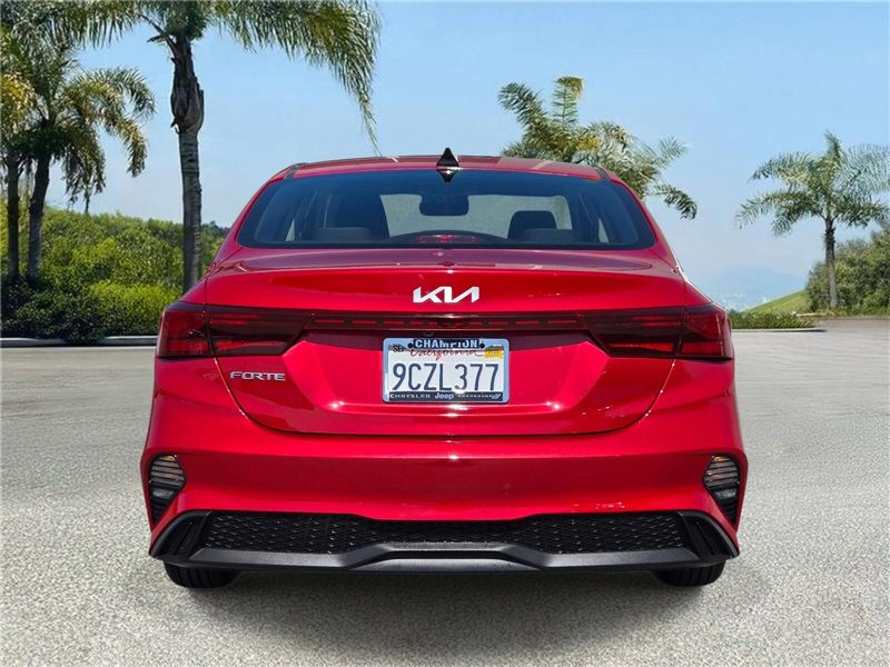 Used 2023 Kia Forte LXS IVT