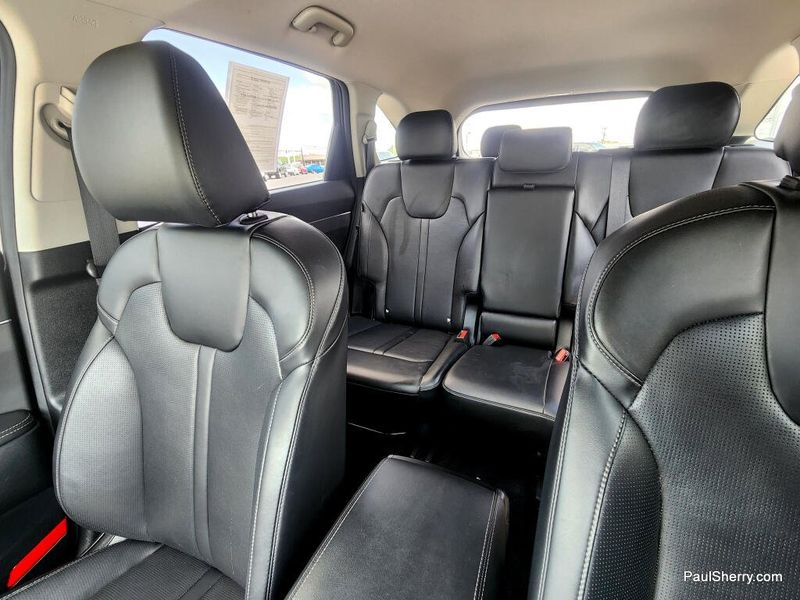 Used 2024 Kia Sorento S