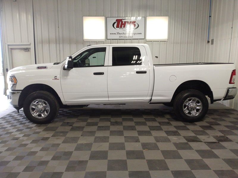 2024 RAM 3500 Tradesman Crew Cab 4x4 6