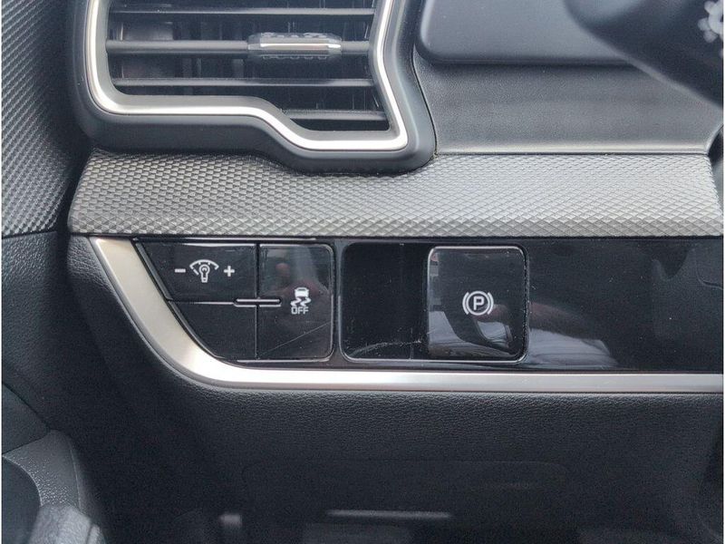 Used 2024 Kia Sportage LXImage 25