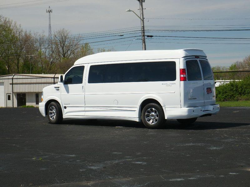 2019 GMC Savana Image 7