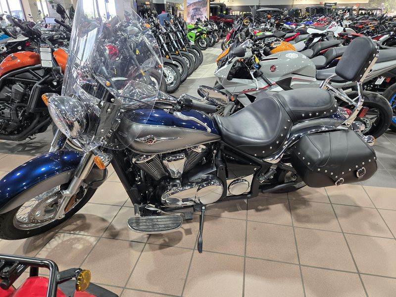 New 2025 Kawasaki VULCAN 900 CLASSIC LT METALLIC GRAPHITE GRAY AND METALLIC CARBON GRAY Image 4