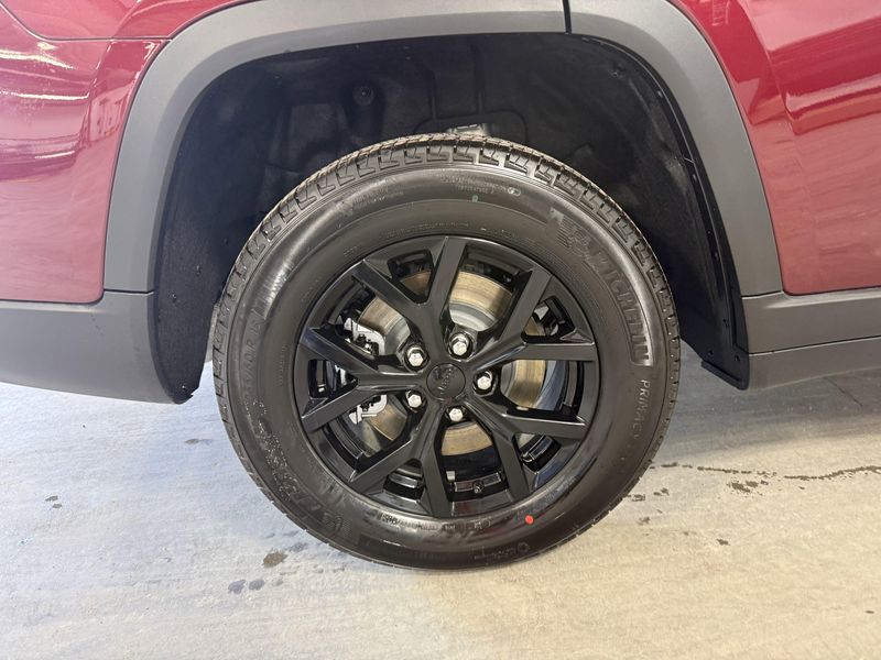 New 2026 Jeep Grand Cherokee L Laredo Altitude 4x4Image 9