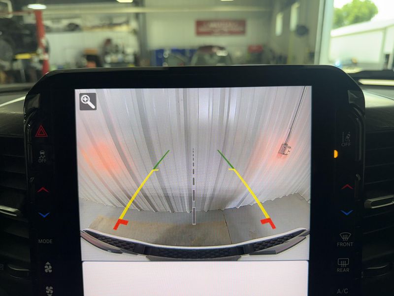 Used 2025 RAM 1500 LaramieImage 10
