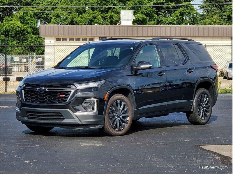 Used 2022 Chevrolet Traverse RS
