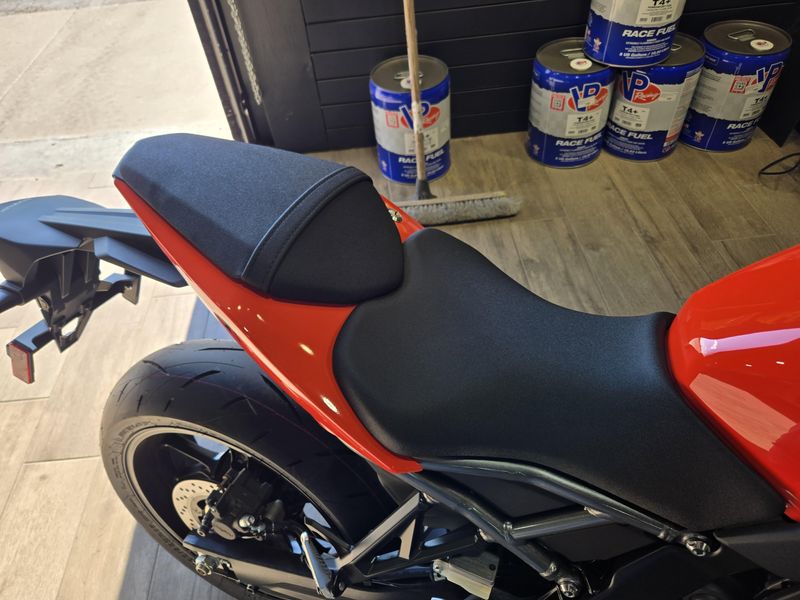NEW 2026 SUZUKI GSX 8R Image 13