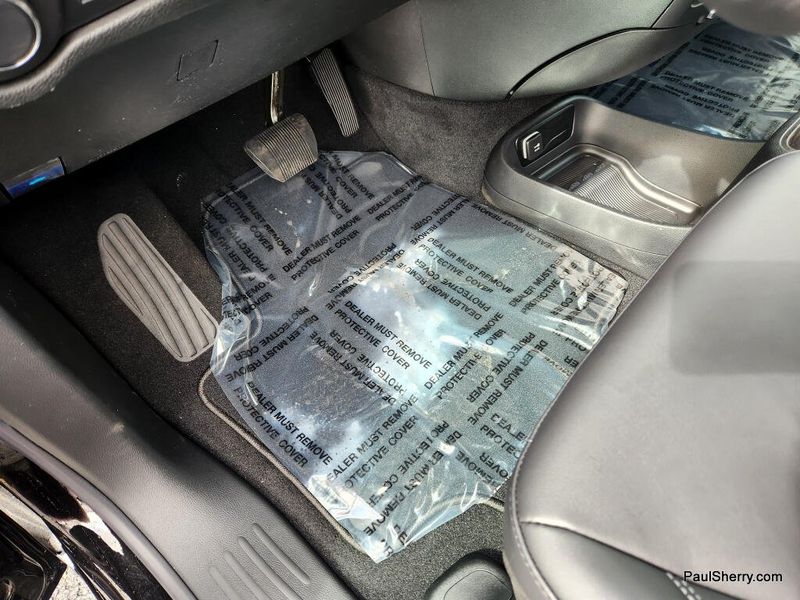 New 2026 Chrysler Voyager Lx