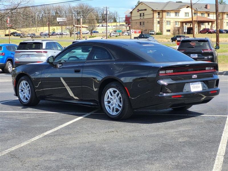 2025 Dodge Charger 2-door Daytona R/T AwdImage 4