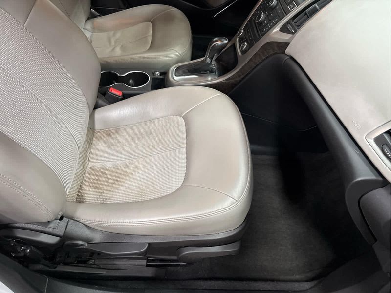 2013 Buick Verano photo 27