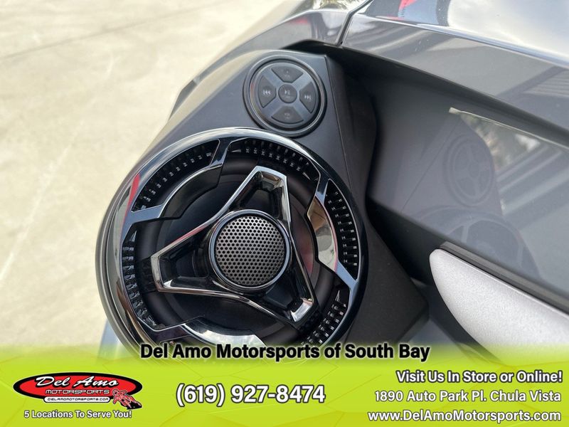 2024 Sea-Doo 10RC  in a ICE METAL / MANTA GREEN exterior color. Del Amo Motorsports of South Bay (619) 547-1937 delamomotorsports.com 