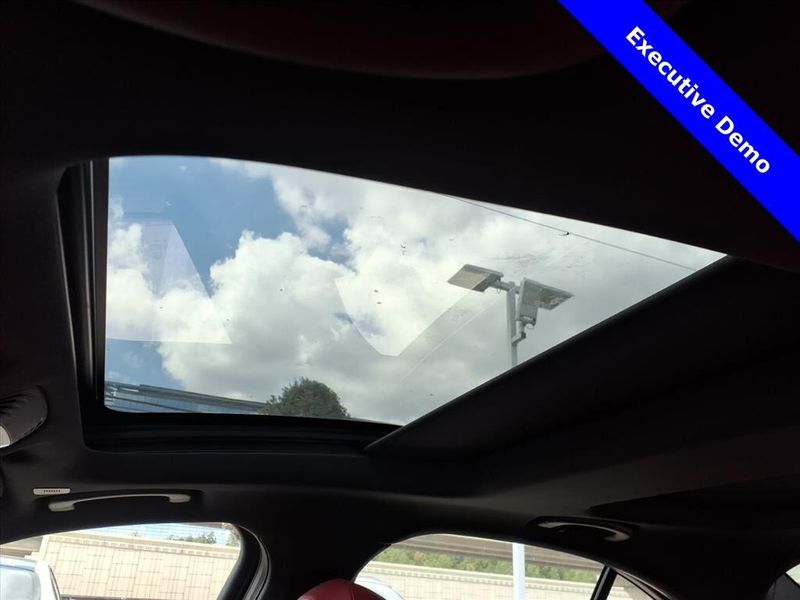 New 2025 Alfa Romeo Giulia VeloceImage 15