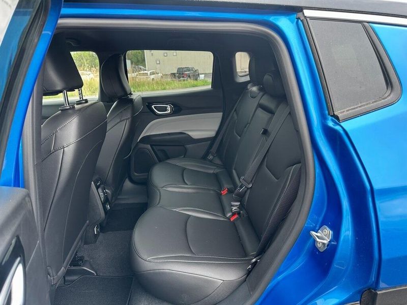 2025 Jeep Compass Limited 4x4Image 13