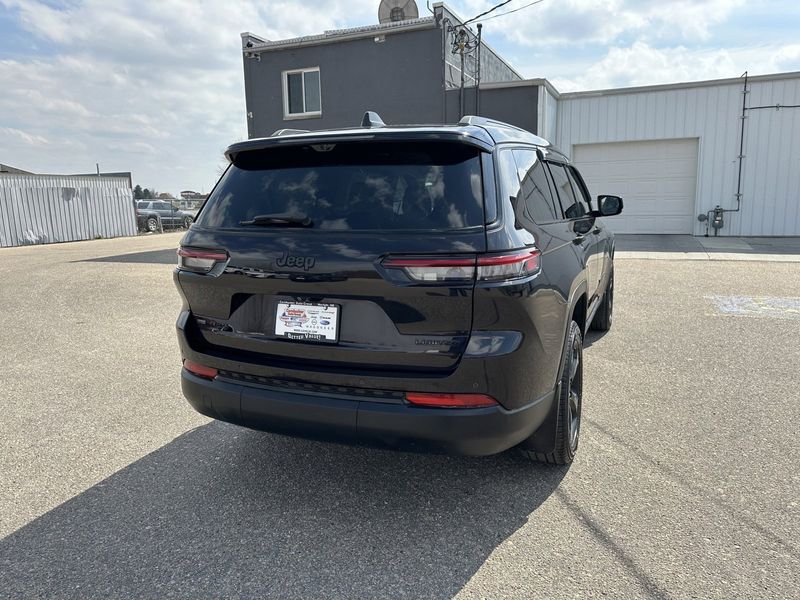 2023 Jeep Grand Cherokee L LimitedImage 10