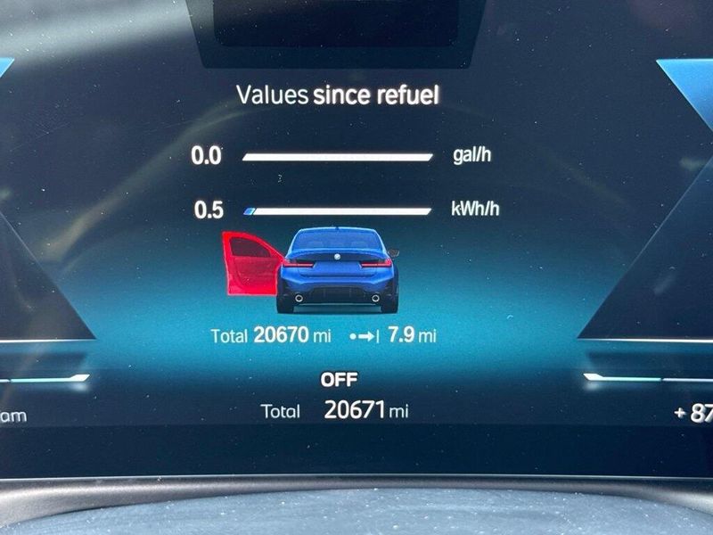 Used 2023 BMW 3 Series 330e iPerformanceImage 25